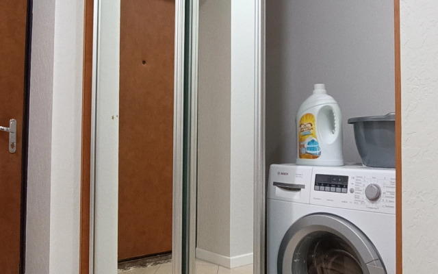 Tsentr Atmosfernaya Studiya na 4-m Etazhe Flat