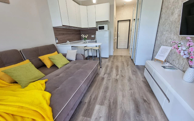Studiya S Basseynom Zhk Morskoy Kvartal D24 Flat
