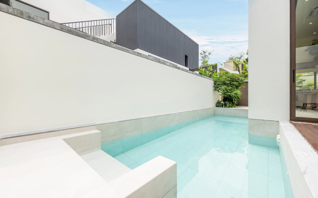 Qabalah 2BR Villa, Pool & Rooftop near Bangtao Villa