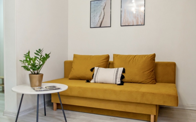 Apartmari V Tsentre U Ozera Apartments