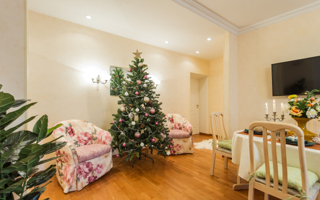 GM s Vidom na Zoopark i Moscow city Apartments
