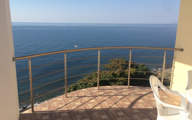 Lazurnyij Bereg Mini-Hotel