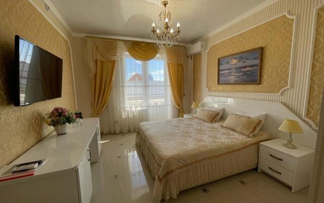Versal' Guest House