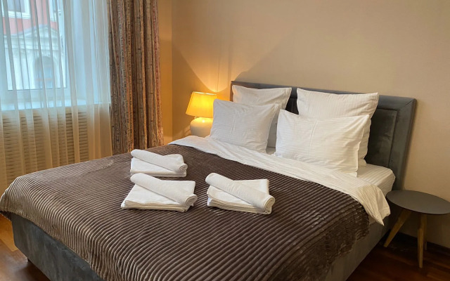 Апартаменты с видом на Мэрию и Тверскую площадь