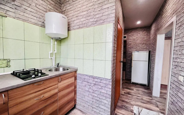 Апартаменты на Комиссара Московского 12