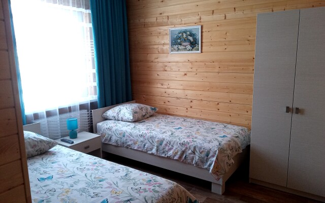 Na Lugovoy Guest House