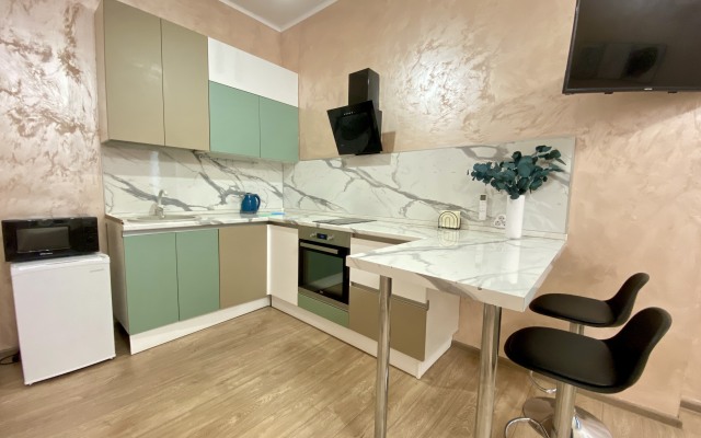 Na 25 etazhe s krasivym vidom na gorod Flat