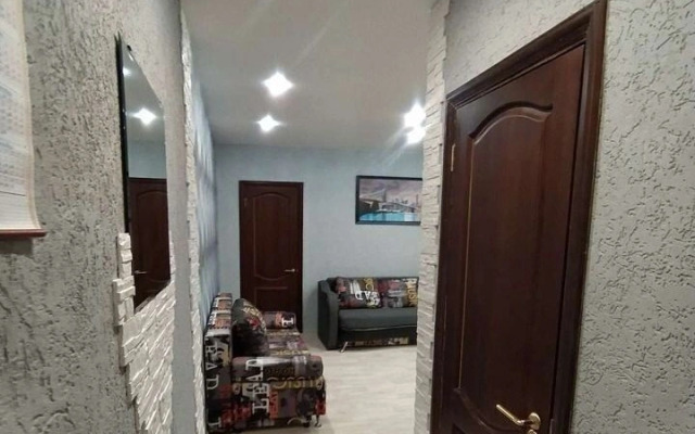 Апартаменты на Базстроевской, 22