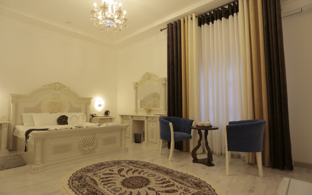 Imperial Palace Hotel