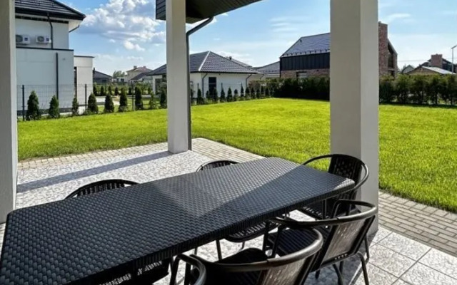 Na Konstruktivnoy 15 Private House