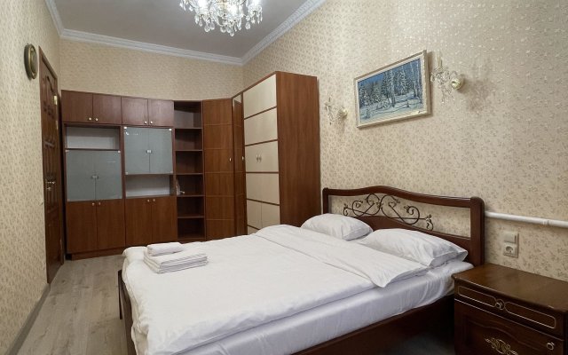 3-komnatnye HomeApart Lenina, 4 Apartments