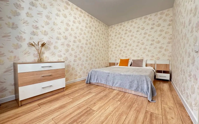 Апартаменты 2-х комнатные в центре возле Кремля