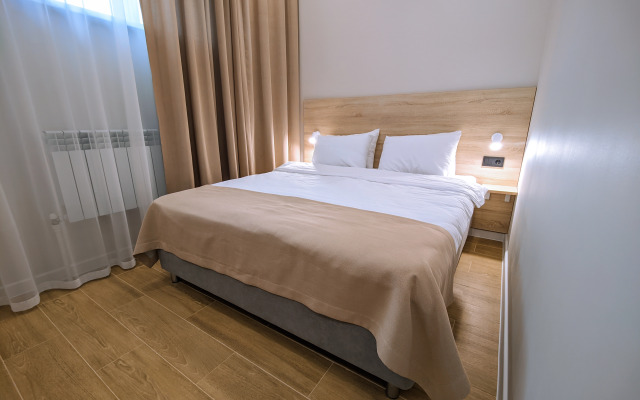 Feshin Hotel