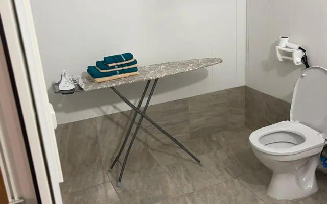 U Pashi Guest house