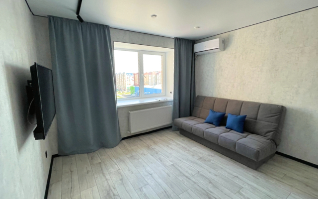 Yevrodvushka Na Komarova Flat