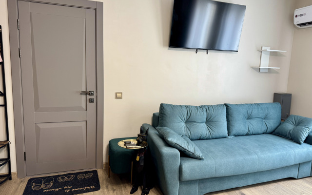 Semenovskaya Flat