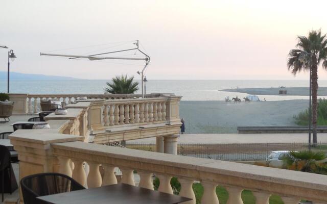 Отель MARECHIARO