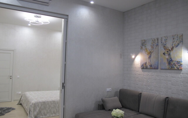 Na Bulvare Nadezhd 4/3 Apartments