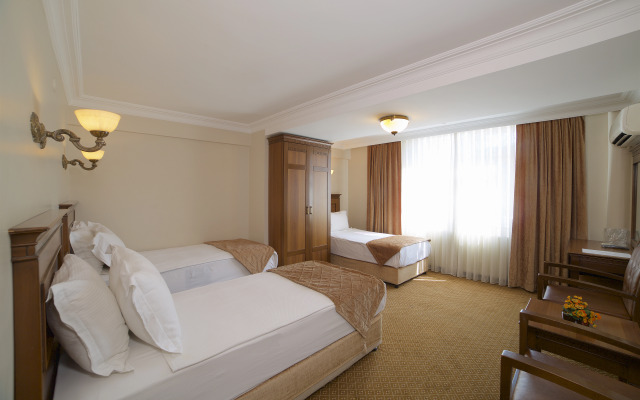 Grand Unal Hotel
