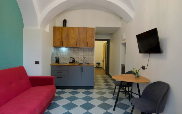 Dvenadtsat Mini Hotel