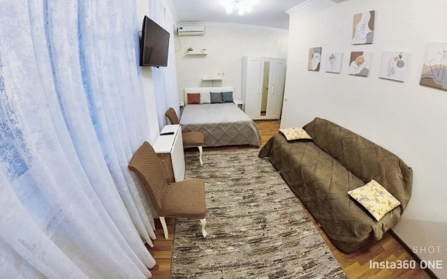 Na Volzhskoy Ulitse 85A Apartments