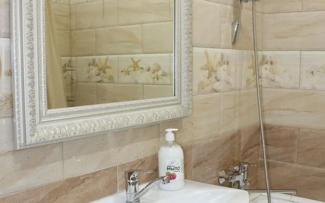 Квартира на улице Карпова 1