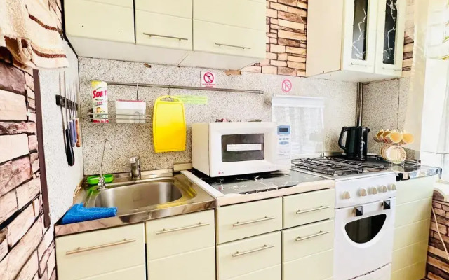 Апартаменты Строителей 5/1(43)