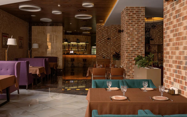 Отель Forrest Terrace