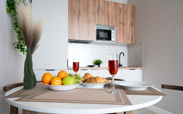 Dizaynerskaya Yevrodvushka Natali Apart Na Metro Prokshino Flat