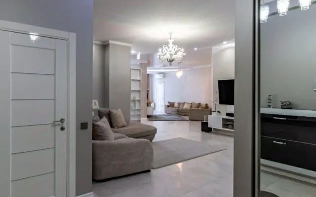 Na Krasnogvardeyskoy Ulitse, 38AlitA Flat