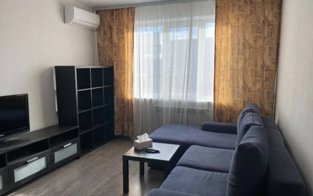Na Ul. Shilkinskaya 15 Flat
