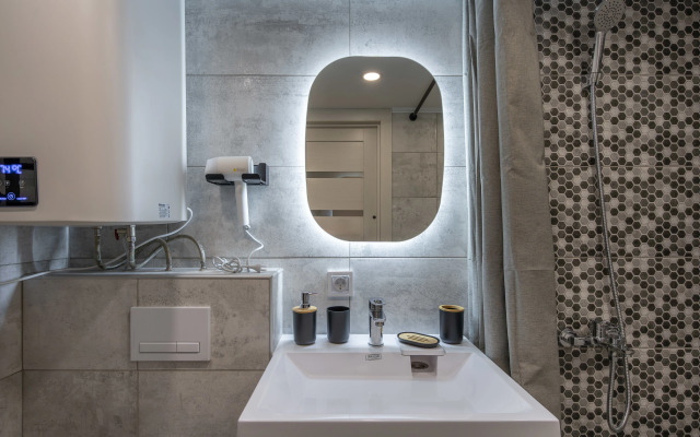 Квартира уютная студия с дизайнерским ремонтом