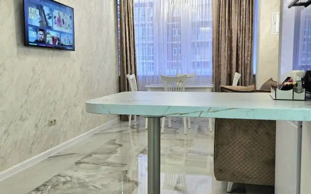 V Samom Tsentre Pyatigorska naprotiv Avtovokzala Apartments