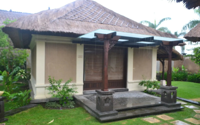 Puri Bagus Lovina Hotel