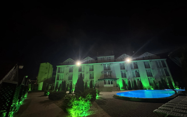 Bereg Yamala Hotel