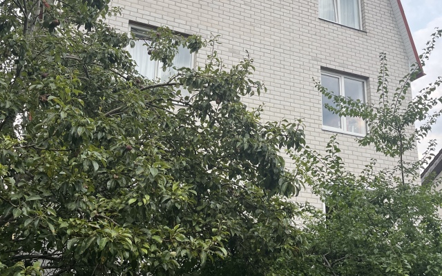 S Basseynom, Saunoy  i Kaminom Private House