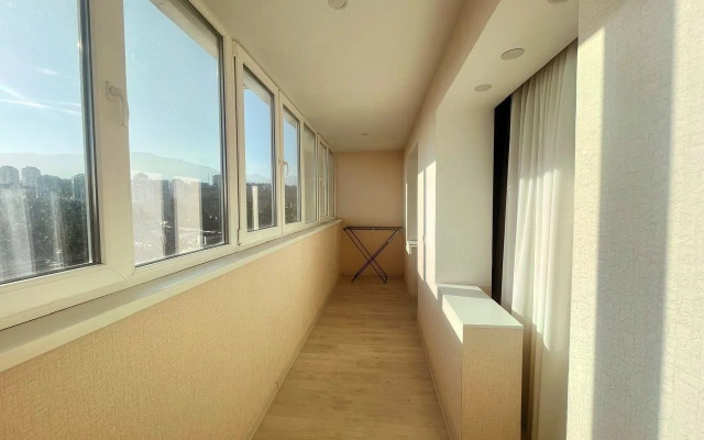 Na Ulitse Sudakskaya 8 Flat