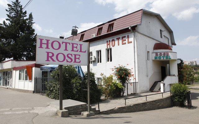 Rose Hotel