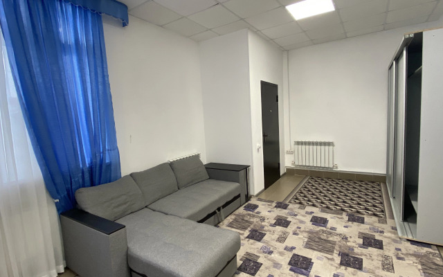 Uyutnaya v Tsentre Goroda Flat