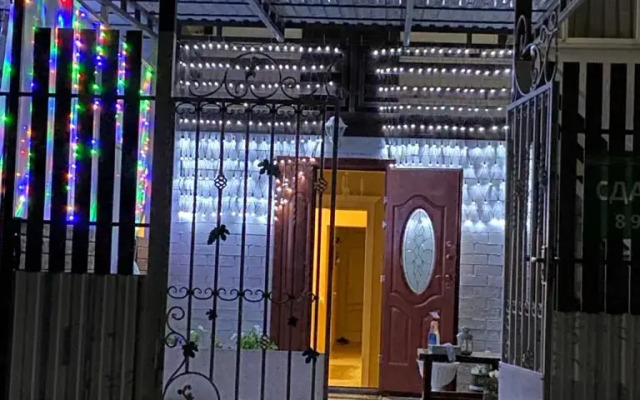 Отель Белый