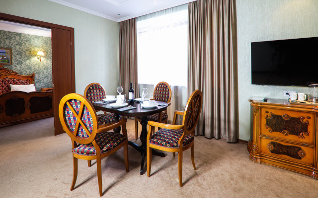 Bryut Hotel