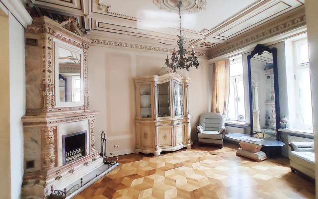 Квартира Просторная квартира в особняке Колобовых