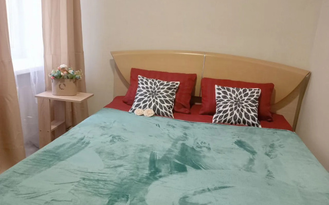 Na Narodovolcheskoy Ulitse 4 Flat