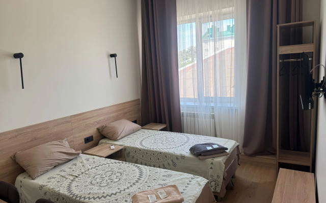 Отель Бобровский