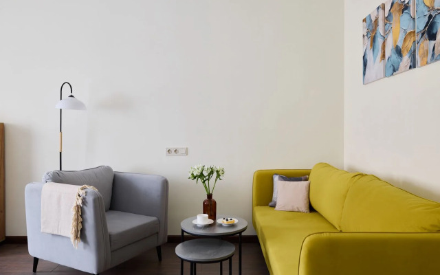 Dvukhkomnatnaya V Tsentre Sankt-Peterburga Dlya 8 Gostey Flat