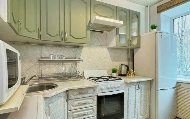 Апартаменты Двухкомнатная квартира с раздельными комнатами и балконом