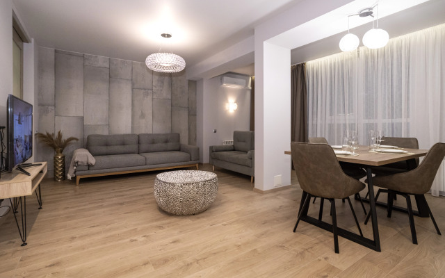 Istoriya u Kremlya Flat