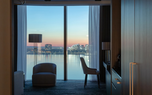 Отель Millennium Panorama