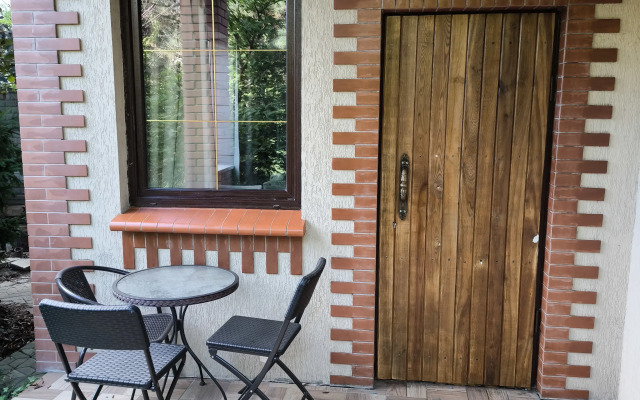 Derevenskij Dom U Morya Apartments