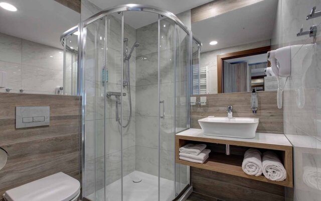 Отель Arche Częstochowa